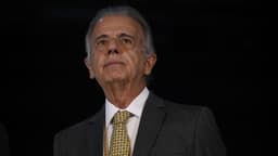 Múcio confirma permanência no cargo até o fim do ano