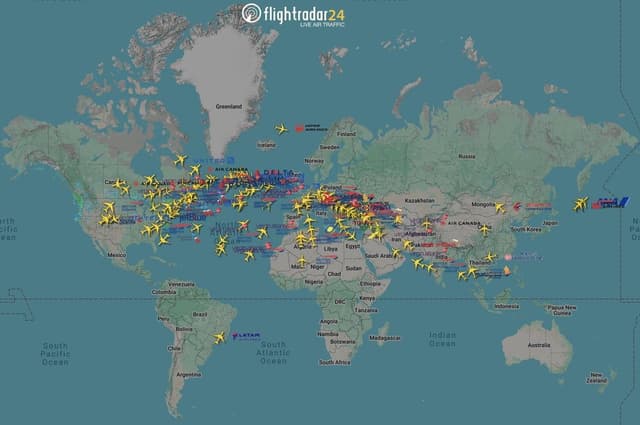 Fechamento de Heathrow Gera Caos na Aviação Global