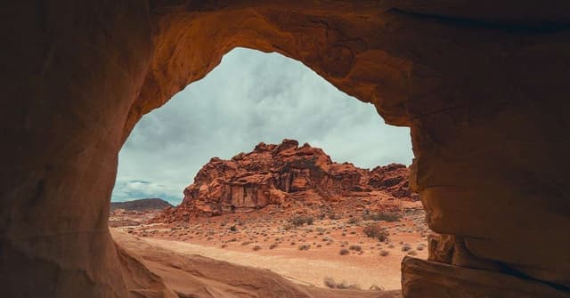 Cavernas Impressionantes e seus Mistérios Globais