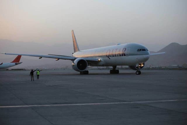 Passageira morre em voo e corpo é acomodado ao lado de viajante