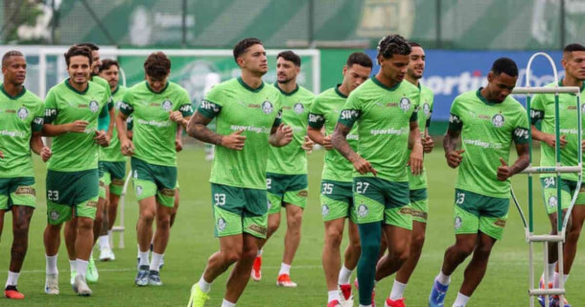 Palmeiras mantém revezamento e busca vitória contra o Bragantino