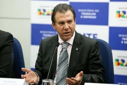 Saque-aniversário do FGTS liberado em fases a partir de março