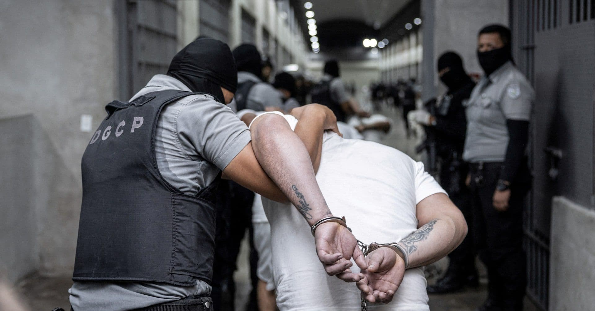 Trump Utiliza Lei Antiga para Acelerar Deportações