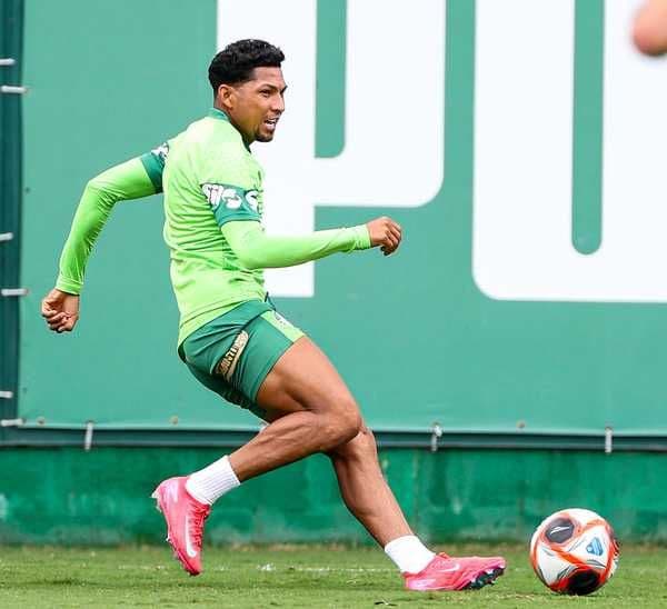 Atlético-MG busca Rony do Palmeiras para 2025