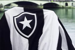 Botafogo: Reforços, saída e destaque internacional