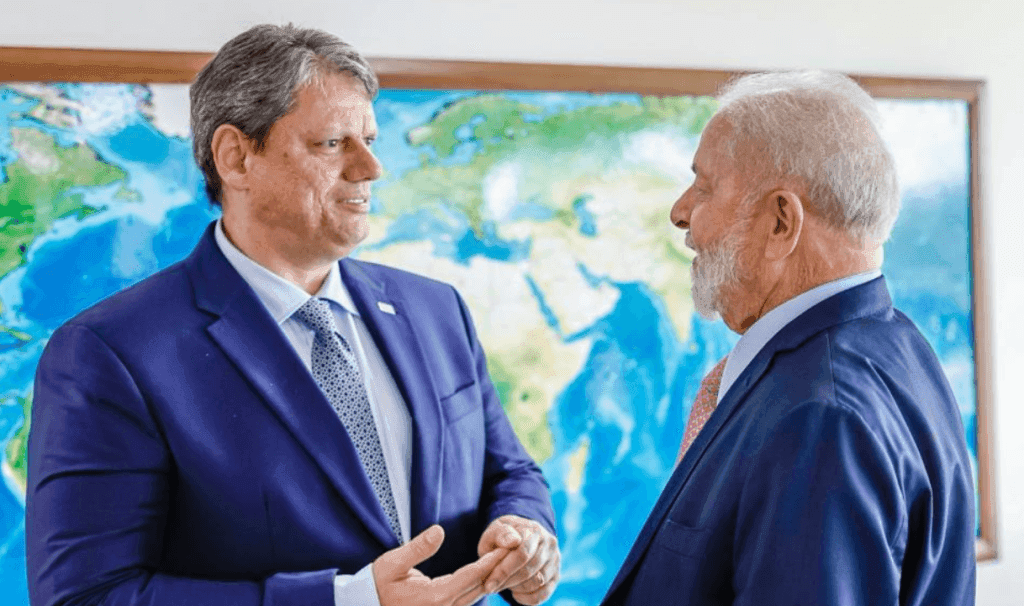 Divergência entre Tarcísio e governo Lula sobre verbas