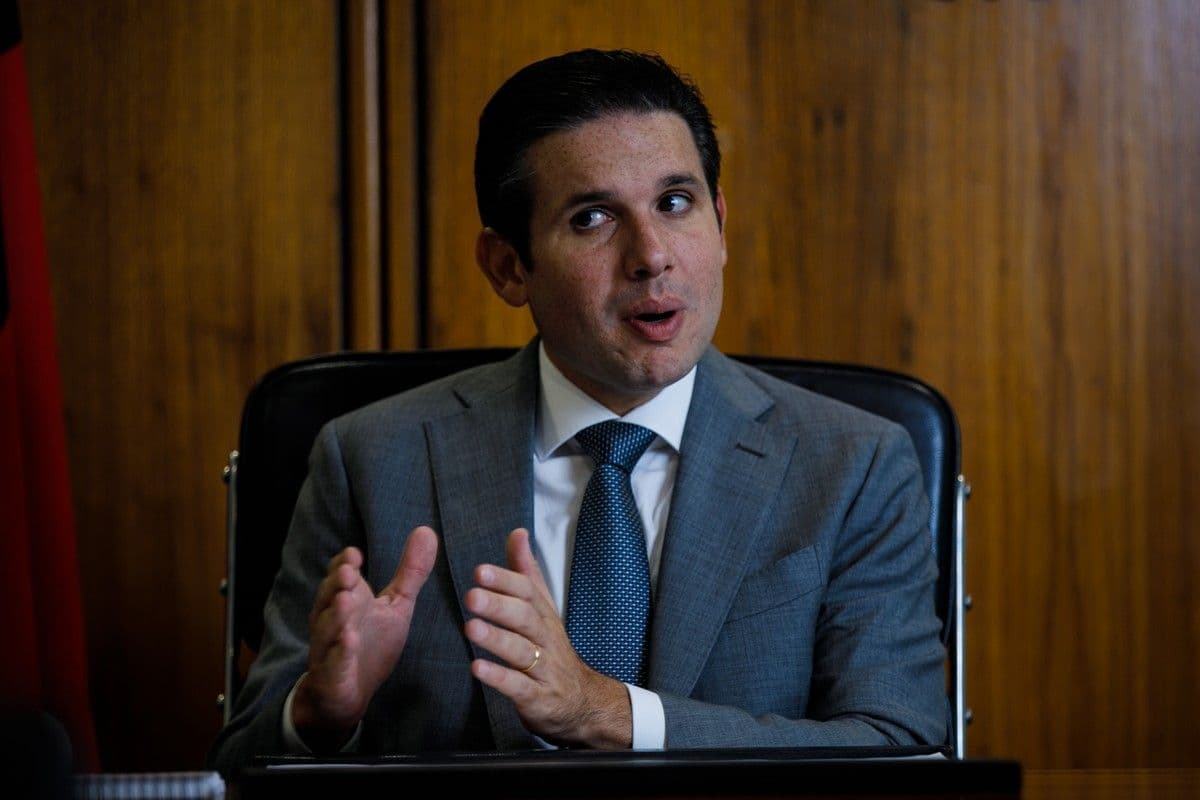 Hugo Motta muda de foco após declaração sobre 8 de janeiro