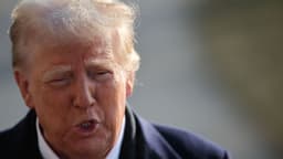 Trump destaca alinhamento com EUA e não com Putin