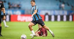 Grêmio revela lesão muscular de Mayk em jogo
