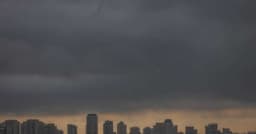 Chuva em São Paulo provoca alerta para alagamentos