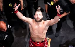 Jiri Prochazka considera mudar de categoria no UFC