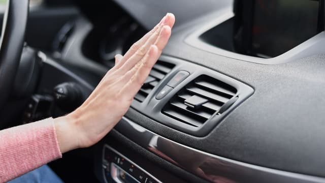 Motivos para o ar condicionado do carro não gela