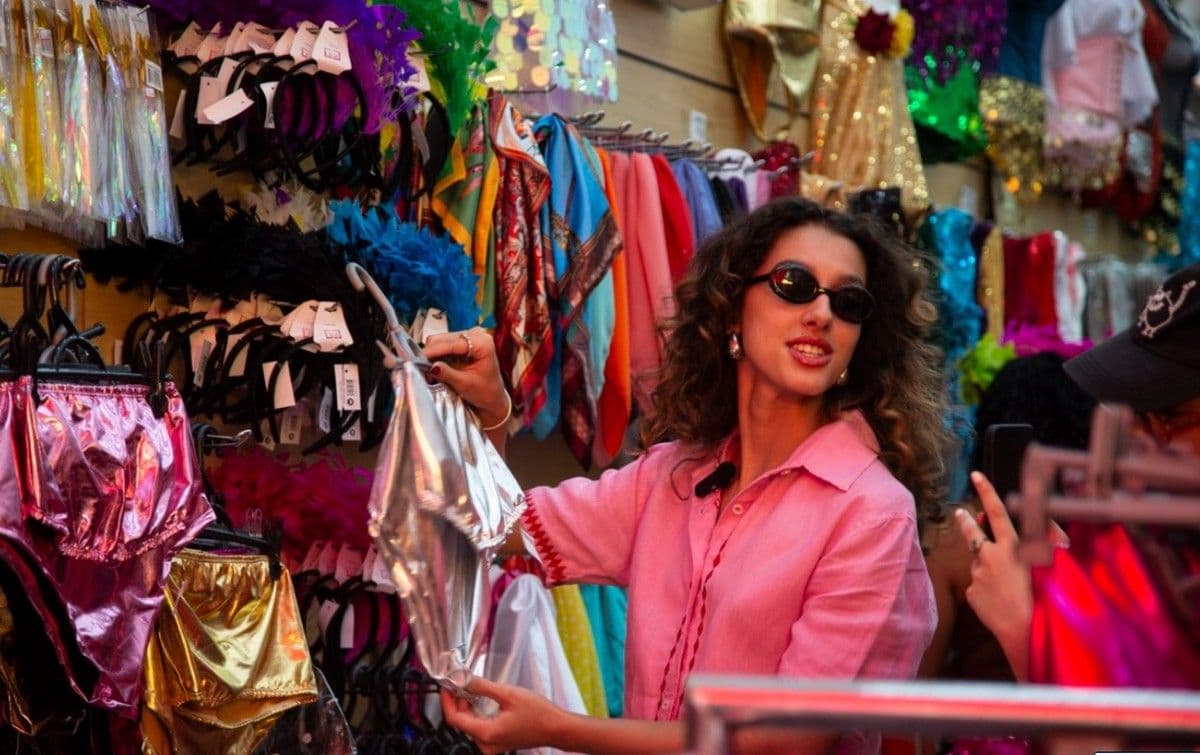 Looks Metalizados Baratos para o Carnaval no Rio