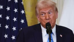 Trump impõe restrições à agência enquanto usa novo nome do golfo