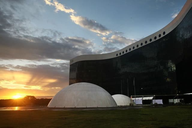 TSE planeja rigor na 'ficha limpa' para 2026