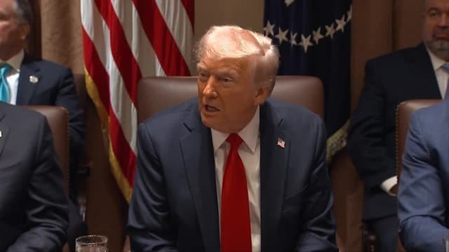 Trump congela cartões de crédito de servidores por 30 dias