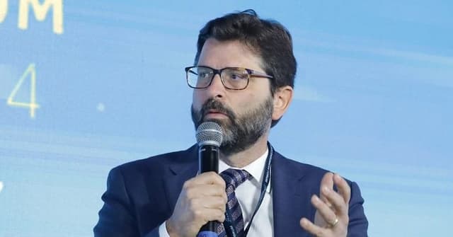 Impactos das Tarifas de Trump no Brasil e EUA