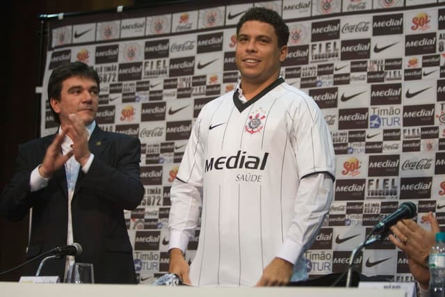 Ronaldo Fenômeno planeja comprar o Corinthians
