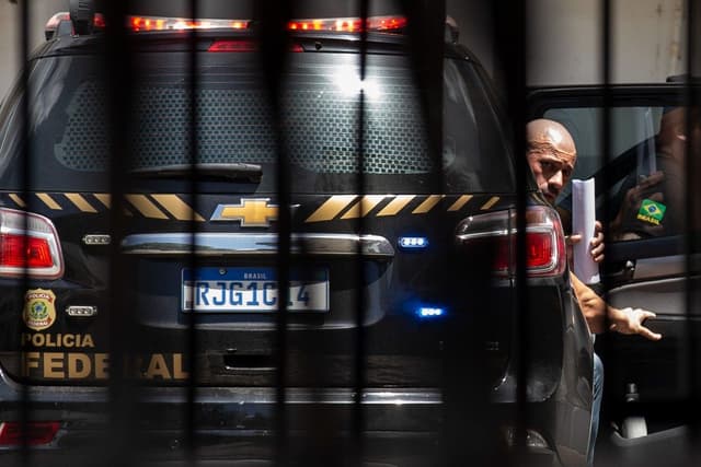 Moraes decide sobre indulto e regime de Daniel Silveira