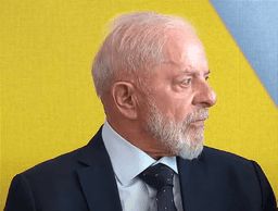 Lula Renova Comunicação para Aumentar Aprovação Popular