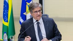 Oposição desiste de reunião com procurador sobre passaporte