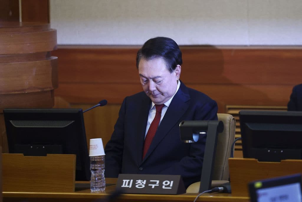 Yoon Suk Yeol se defende em julgamento de impeachment