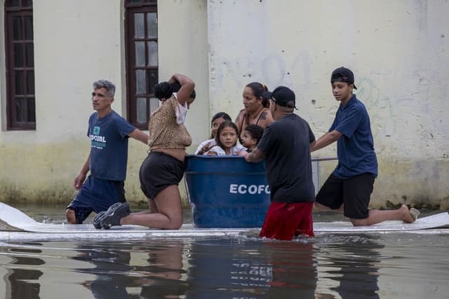 Enchentes castigam Jardim Pantanal em São Paulo