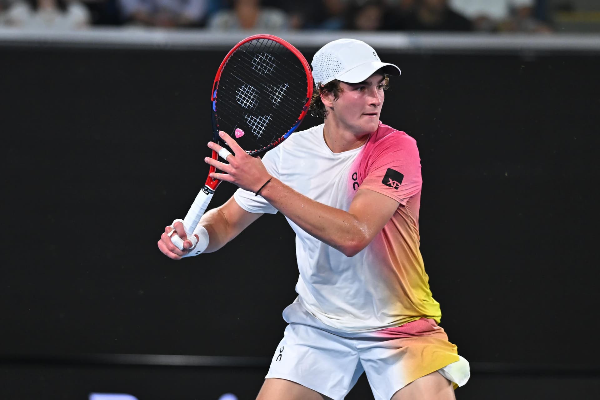 João Fonseca vence Kotov em Phoenix e avança