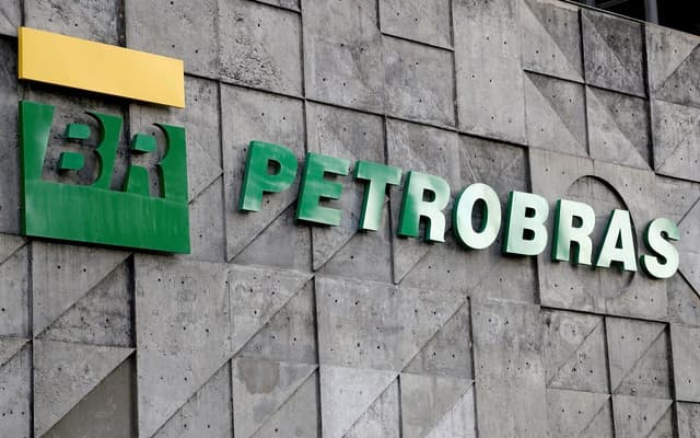 Análise do prejuízo da Petrobras no 4T24