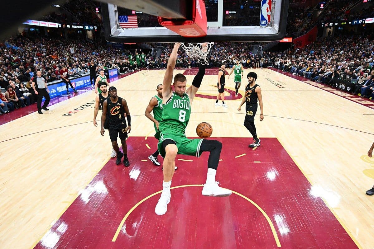 Celtics vencem Cavaliers e ampliam vantagem nos playoffs
