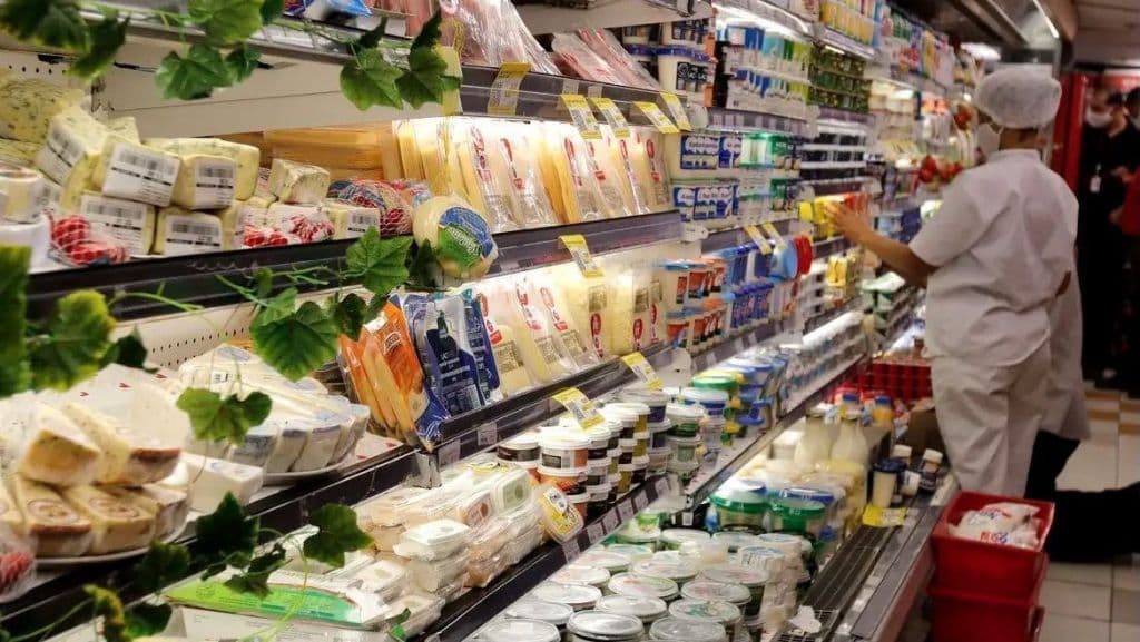 Estudo aponta que redução da jornada pode aumentar inflação