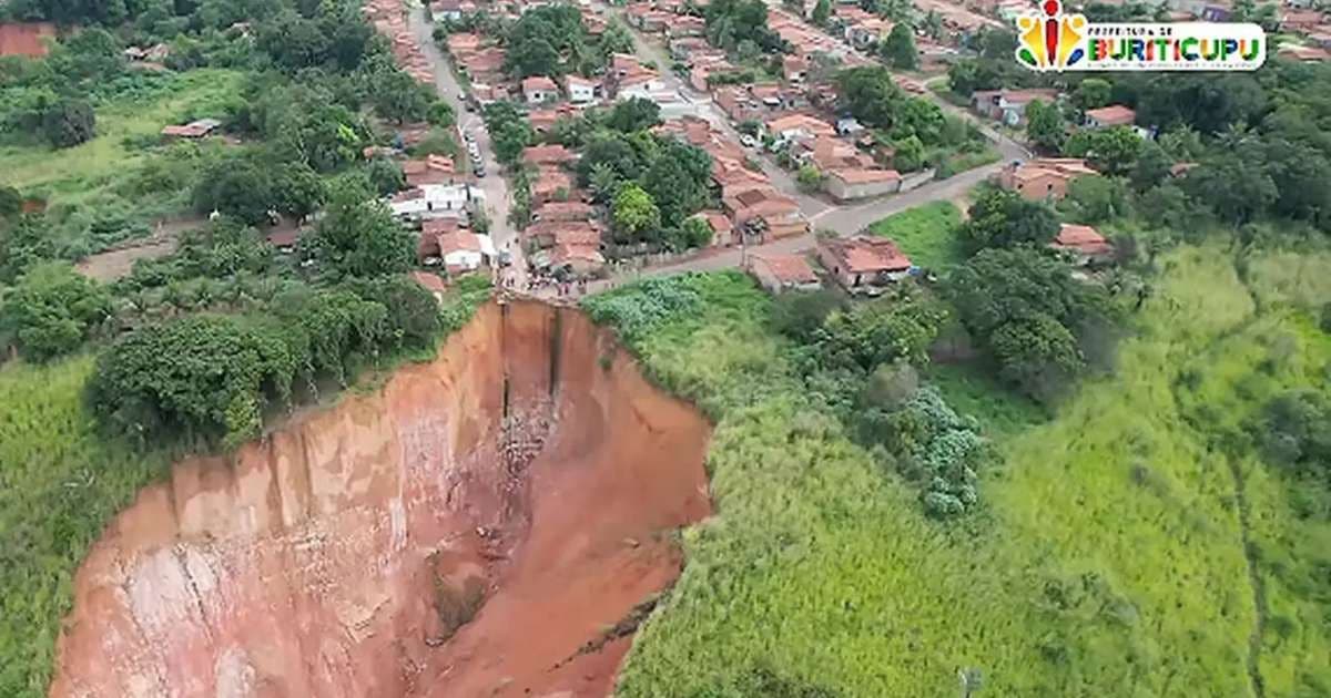 Cratera avança e coloca cidade em risco no Maranhão