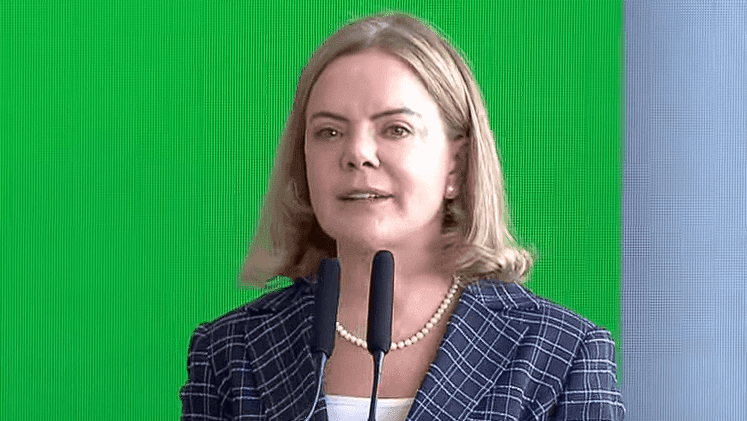 Gleisi Hoffmann Promete Apoio a Haddad em Pautas Econômicas