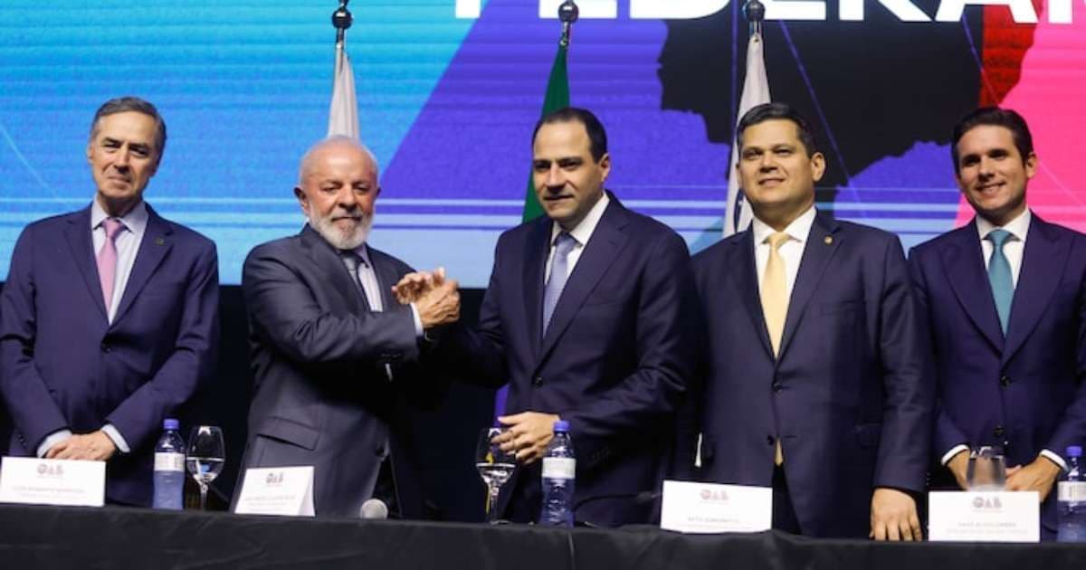 Lula Advocates Social Media Regulation at OAB Ceremony