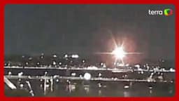 Colisão entre avião comercial e helicóptero militar nos EUA