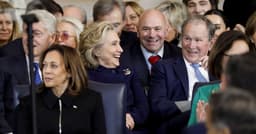 Trump Revoga Acesso a Informações de Oponentes