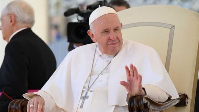 Saúde do Papa Francisco é estável, informa Vaticano