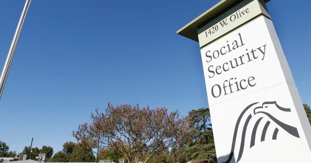 Dudek Desiste de Fechar Seguridade Social Após Decisão Judicial