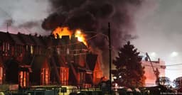 Avião de transporte médico cai em bairro da Filadélfia