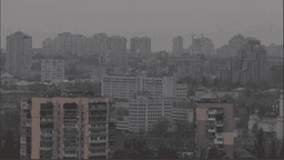 Ataque russo em Kiev resulta em mortos e feridos