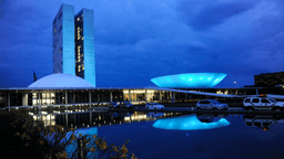 Congresso Nacional ilumina azul pelo Dia da Síndrome de Angelman