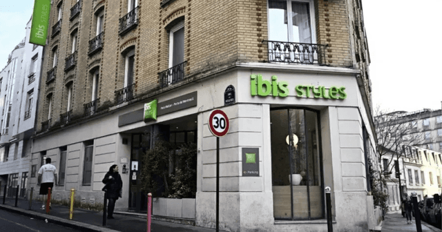 Bebê morre após ser lançado de hotel em Paris