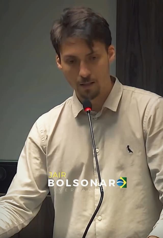 Emoção e Controvérsia: Jair Renan Comenta Eduardo Bolsonaro