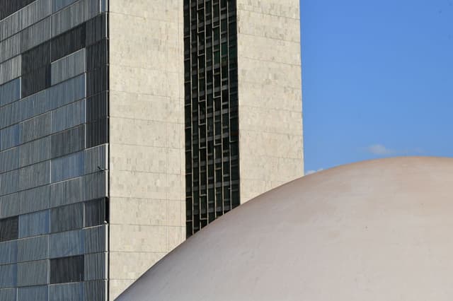 Congresso vota composições das mesas diretoras em crise