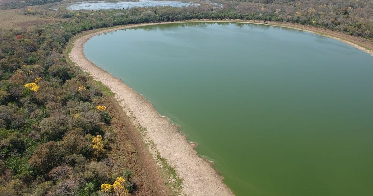 Entenda as Cores da Água em Diferentes Locais