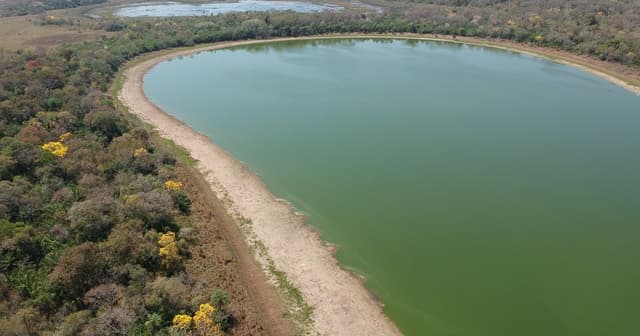 Entenda as Cores da Água em Diferentes Locais