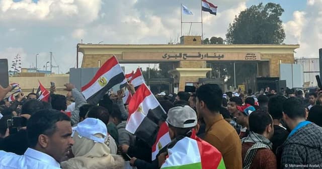 Reabertura da Fronteira entre Gaza e Egito Após Nove Meses