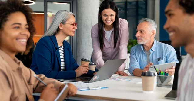 Desafios do etarismo no mercado de trabalho brasileiro