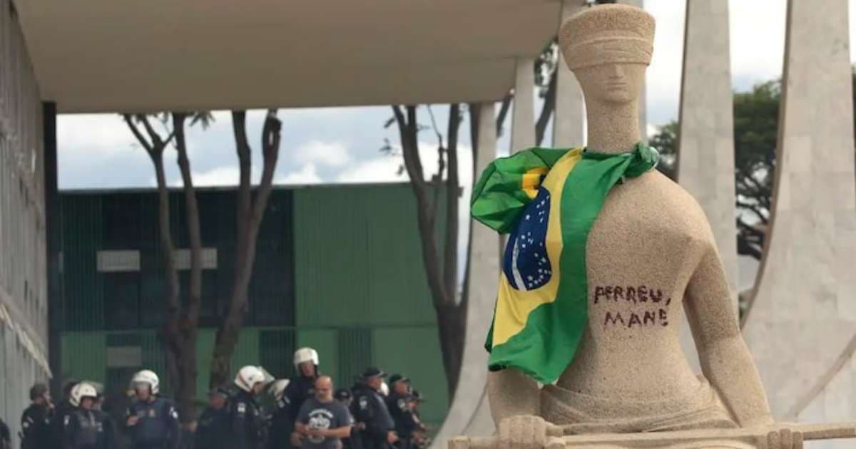 STF Condena Mulher por Pichação em Ataques a Brasília