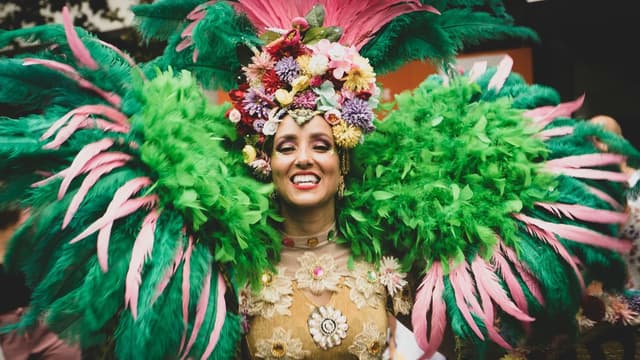 Cinco aplicativos para inspirar fantasias de Carnaval